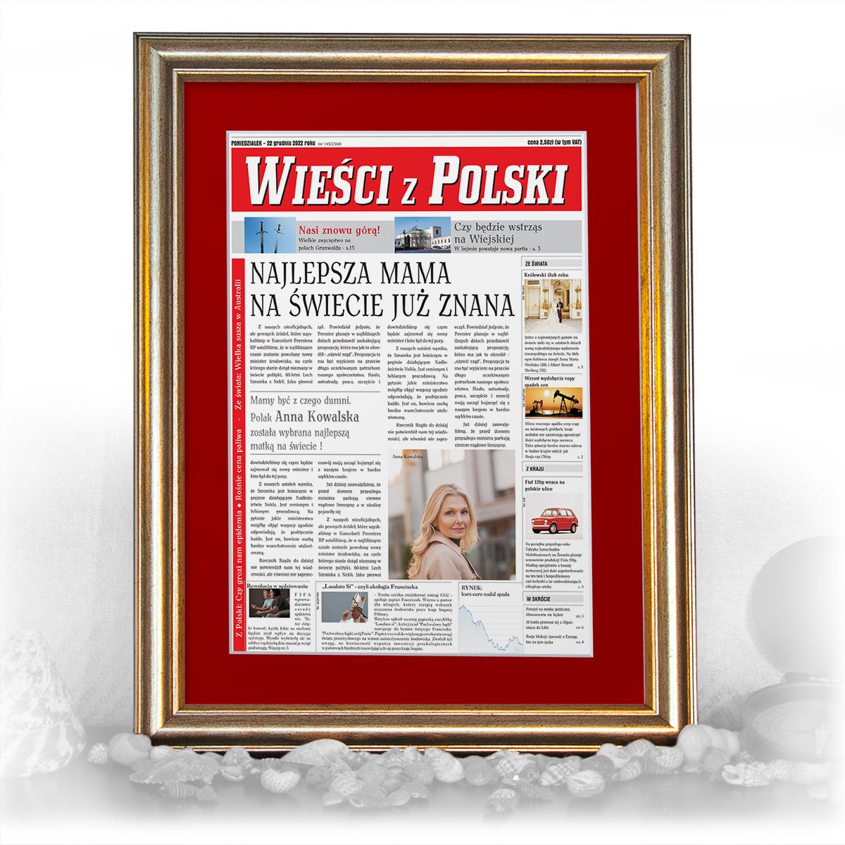 zdjęcie: gazeta w złotej ramie i passe-partout